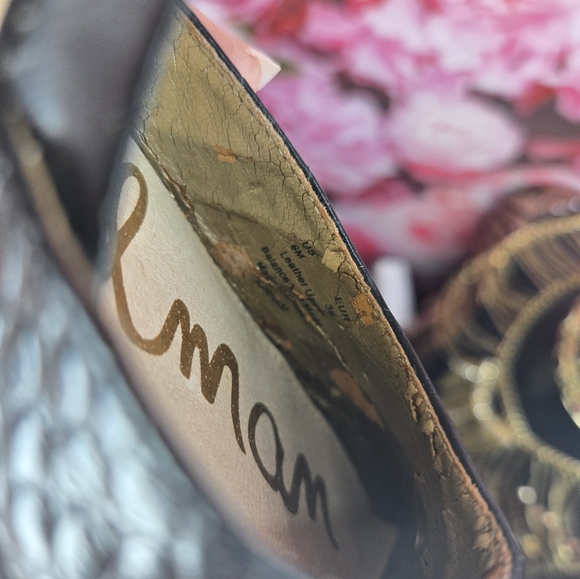 Sam Edelman Leather Heels Size 6 black/gold accents - Picture 8 of 8